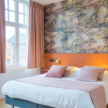 Bed and breakfast Contrast