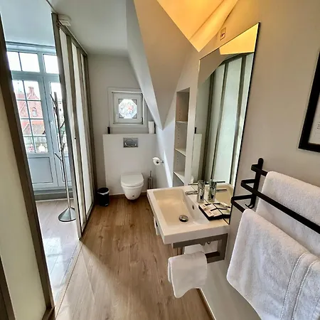 Bed and breakfast Contrast 3*